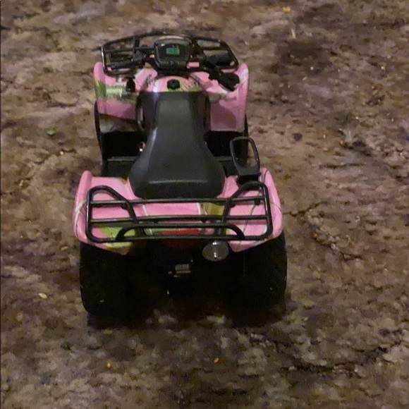 Toy quad. - Picture 4 of 6